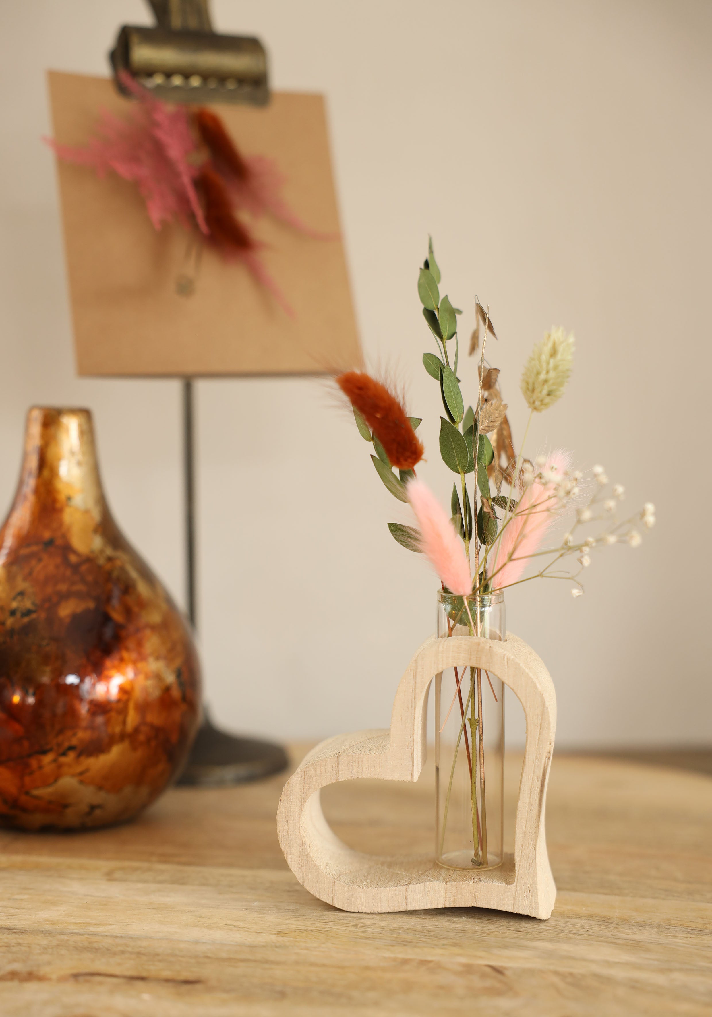 Hjärtformat trä med provrör 10 x 5 h.11 cm (6 st) [IFS-29638]