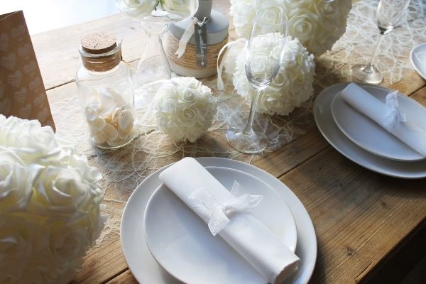 Deco Rose Ball Ø10cm vit skum (1 st) [IFS-31210]