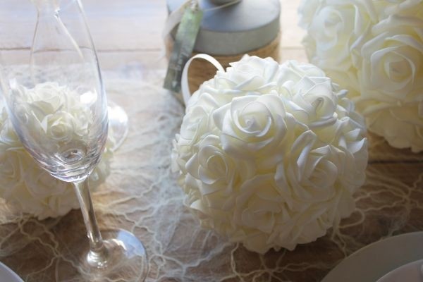 Deco Rose Ball Ø18cm vit skum (1 st) [IFS-31213]