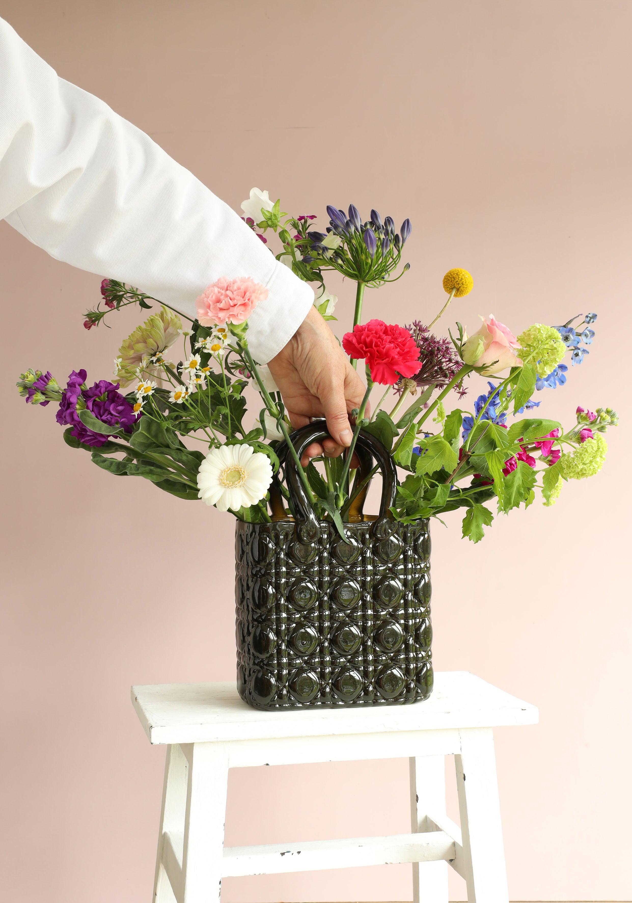 Handväska vas Elysee glashandtag L.14 x B.9,5 x H.22 cm mörkgrön (1 st) [IFS-37235]