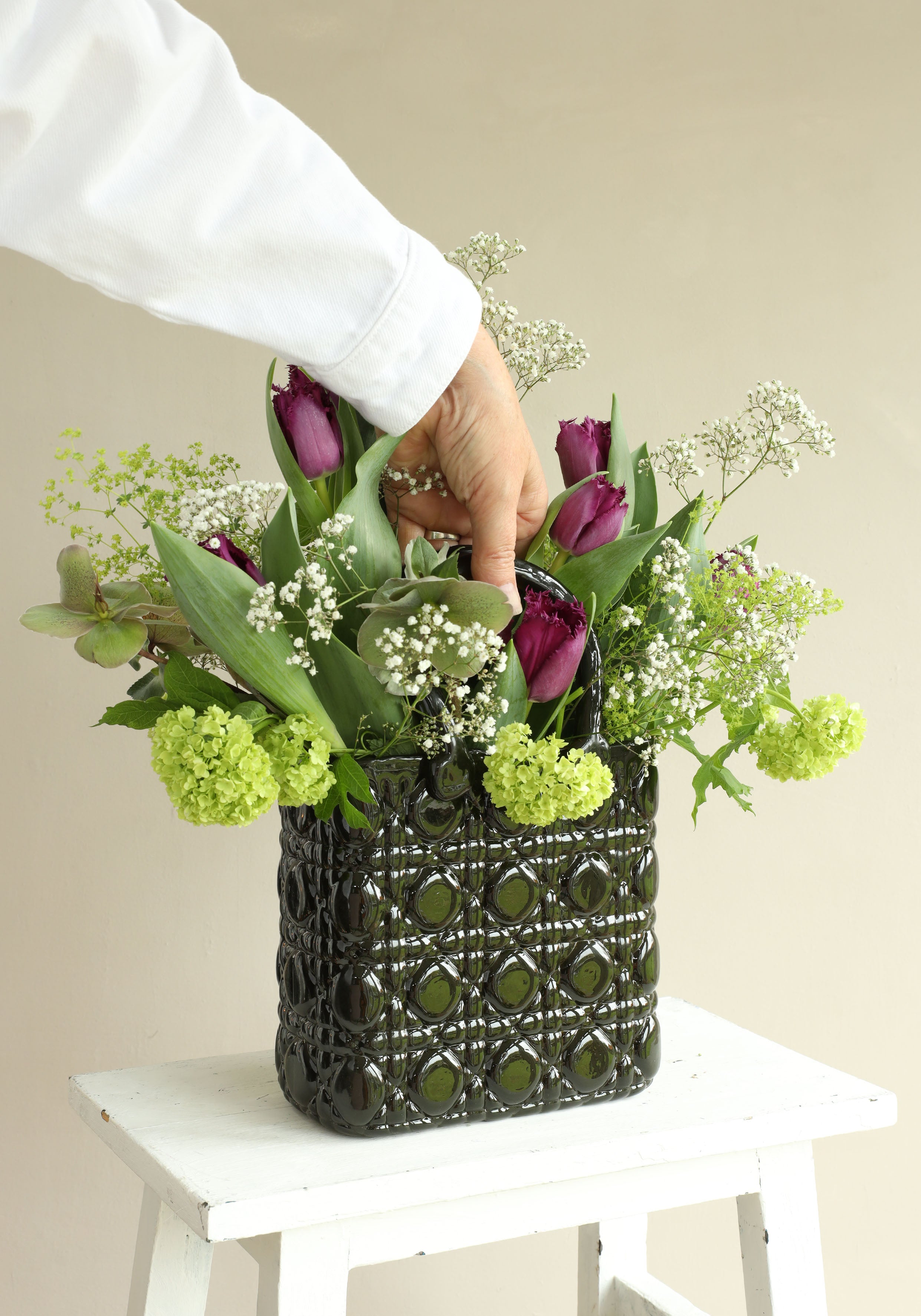 Handväska vas Elysee glashandtag L.14 x B.9,5 x H.22 cm mörkgrön (1 st) [IFS-37235]