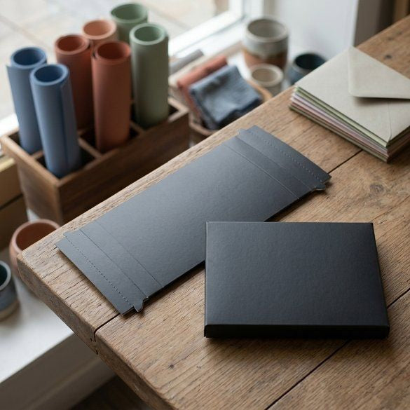 Papperslådor matt Svart 13,7x1,6x19,1cm (25 st) [BK1]