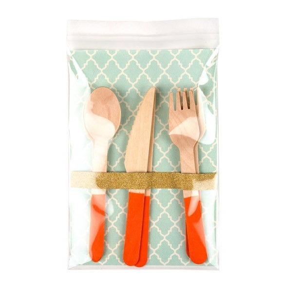 Plastpåsar 13,8x19,1cm Transparent med Tejpremsa (250 st) [VL57]