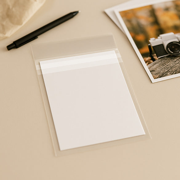 Plastpåsar 13,3x18,1cm Premium Transparent med Tejpremsa (100 st) [PR75S]