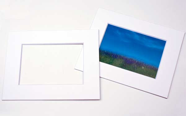 Passepartout Dubbel tjock Vit/Vit Kärna 19,4x24,5cm Fönster - Yttre storlek 27,9x35,6cm (10 st) [MT20002]