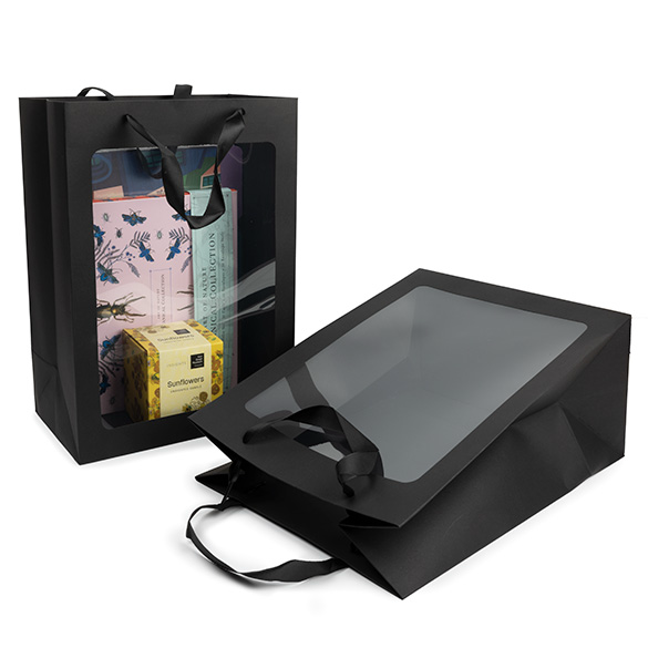 Presentpåsar Svart med Fönster 24,9x15,2x35,1cm (10 st) [GMBW3B]